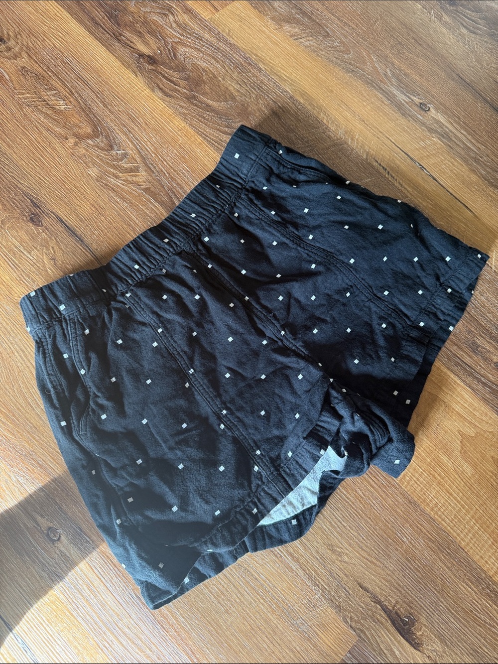 Madewell Tailored Polka Dot Shorts
